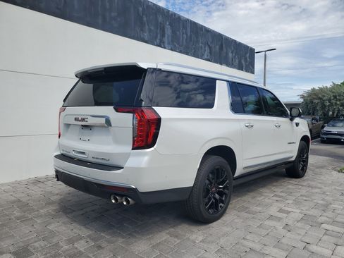 Used 2023 GMC Yukon XL Denali w/ Denali Reserve Package AWD/4WD image 6