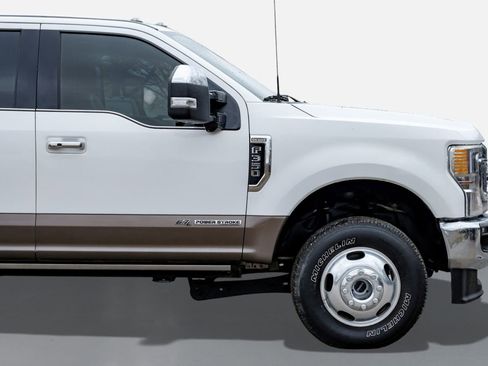 Used 2020 Ford F350 King Ranch w/ King Ranch Ultimate Package image 7