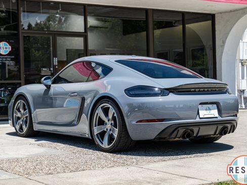 Used 2024 Porsche 718 Cayman GTS RWD image 35