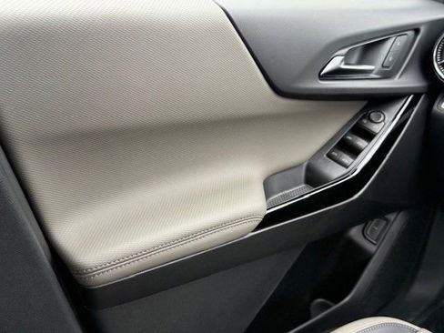 New 2026 Chevrolet Equinox LT w/ Convenience Package II image 32