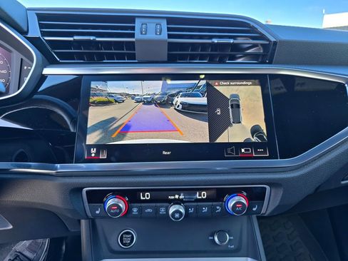 Used 2023 Audi Q3 2.0T Premium Plus image 7