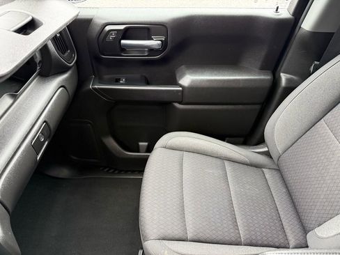 Used 2022 Chevrolet Silverado 1500 Custom image 29