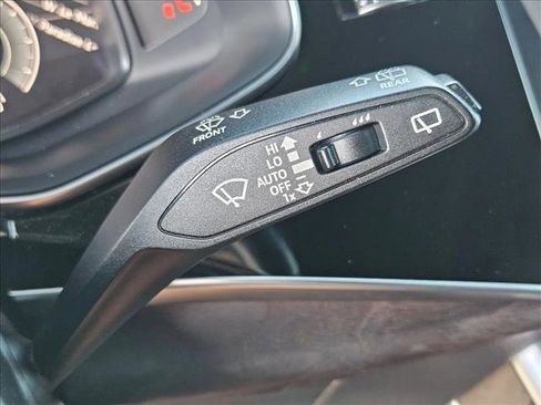 Used 2019 Audi Q8 Premium Plus w/ Premium Plus AWD/4WD image 16
