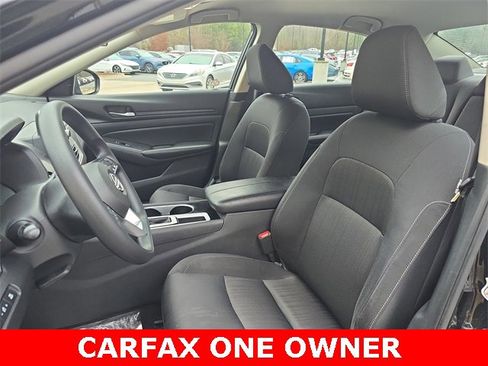 Used 2024 Nissan Altima 2.5 SV image 15