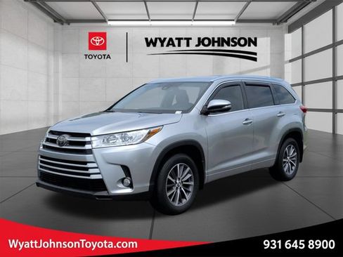 Used 2018 Toyota Highlander XLE AWD/4WD image 1