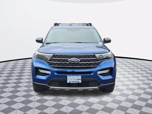 Used 2021 Ford Explorer XLT w/ Equipment Group 202A AWD/4WD image 9