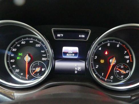 Used 2017 Mercedes-Benz GLS 450 4MATIC image 34