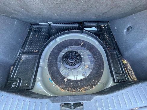 Used 2013 Ford Focus SE FWD image 26