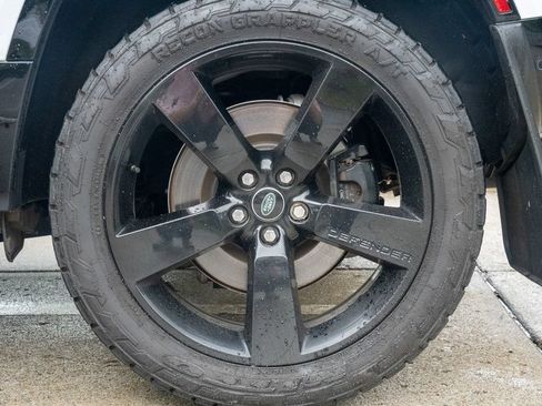 Used 2023 Land Rover Defender 110 V8 AWD/4WD image 58