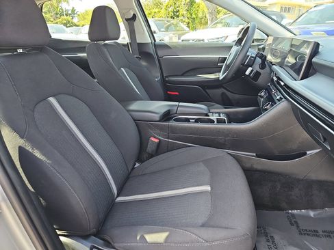 Used 2025 Hyundai Sonata SEL FWD image 10