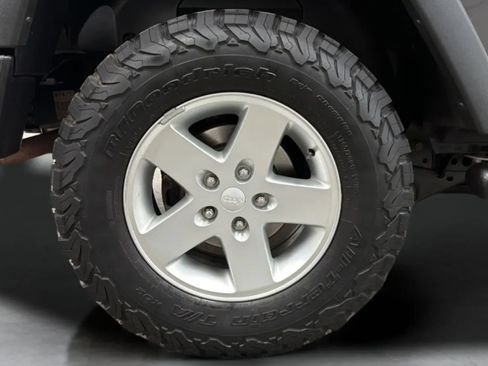 Used 2014 Jeep Wrangler Sport w/ Quick Order Package 24S AWD/4WD image 25