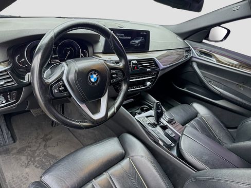 Used 2018 BMW 530e image 7