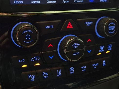 Used 2019 Jeep Grand Cherokee High Altitude AWD/4WD image 20