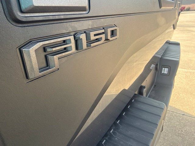Used 2019 Ford F150 Raptor w/ Equipment Group 802A Luxury AWD/4WD image 8