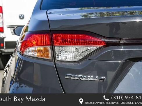 Used 2025 Toyota Corolla LE w/ Carpet Mat Package (TMS) FWD image 9
