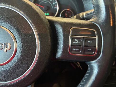 Used 2014 Jeep Wrangler Unlimited Sahara w/ Connectivity Group image 23