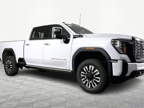 New 2026 GMC Sierra 2500 Denali Ultimate w/ Max Trailering Package image 3