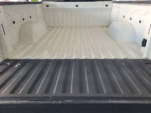 Used 2020 Chevrolet Silverado 1500 LTZ w/ LTZ Convenience Package AWD/4WD image 7