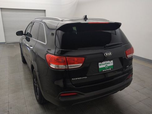 Used 2016 Kia Sorento AWD image 6