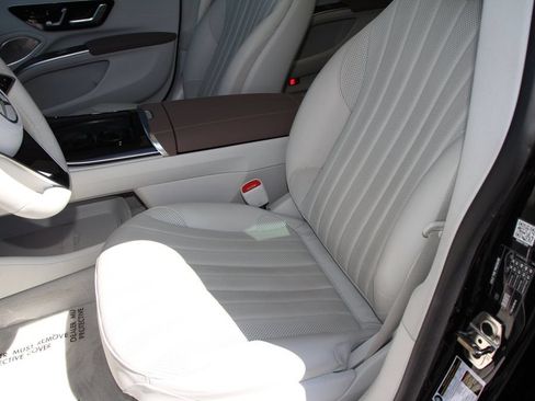Used 2023 Mercedes-Benz EQS 450+ Sedan image 23