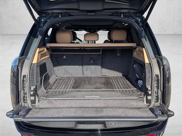 Certified 2025 Land Rover Range Rover SE AWD/4WD image 6