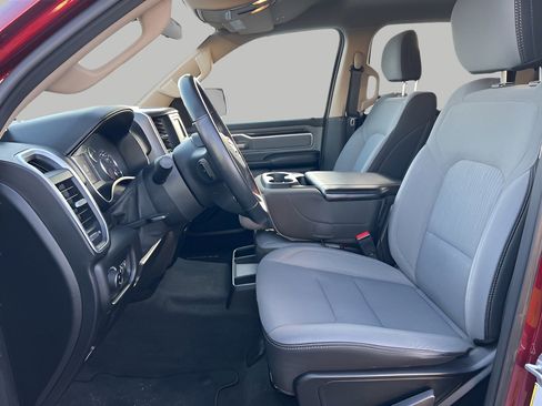 Used 2019 RAM 1500 Big Horn image 25