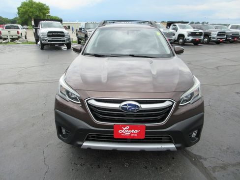 Used 2022 Subaru Outback Limited AWD/4WD image 12