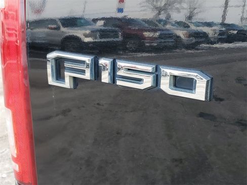 Used 2017 Ford F150 XLT w/ Equipment Group 302A Luxury image 36