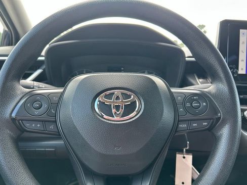 Used 2024 Toyota Corolla LE FWD image 22
