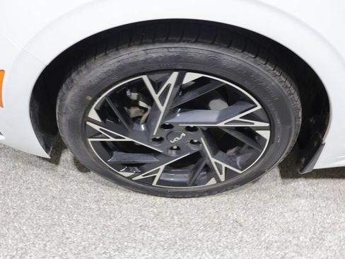 Used 2025 Kia K5 GT-Line w/ GT-Line Premium Package AWD/4WD image 10