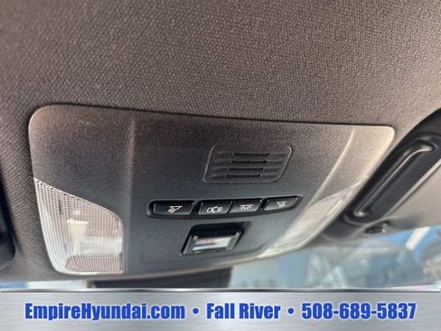Used 2020 Toyota Corolla SE FWD image 24