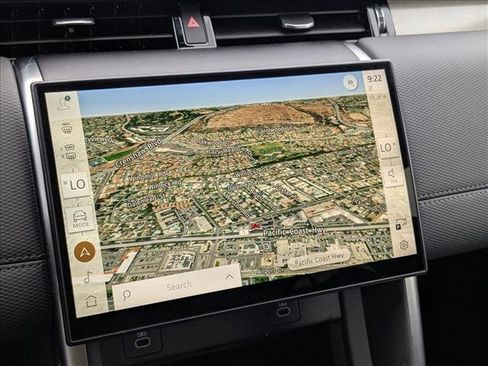 Used 2024 Land Rover Discovery Sport Dynamic SE image 15