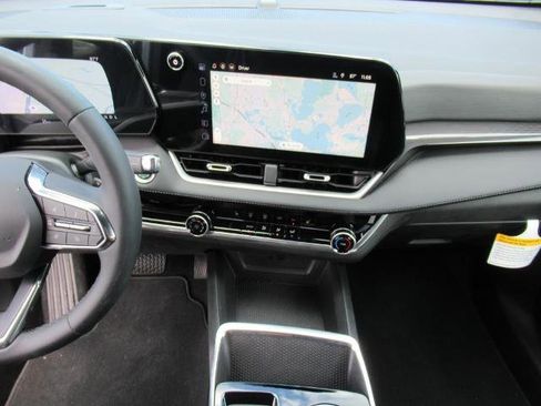 New 2026 Chevrolet Equinox LT image 19