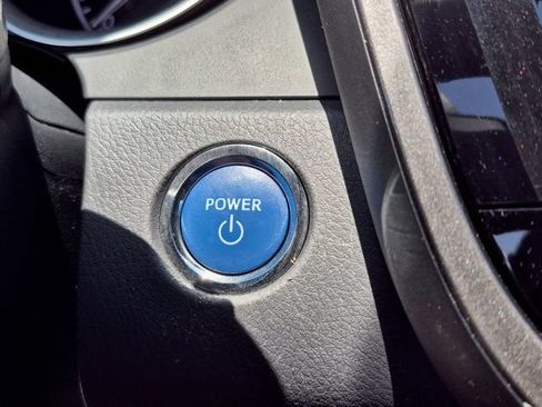 Used 2022 Toyota Camry LE FWD image 34