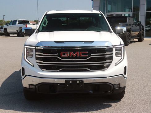 Used 2025 GMC Sierra 1500 SLT w/ SLT Premium Plus Package AWD/4WD image 2