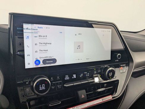 New 2026 Toyota Highlander Limited AWD/4WD image 16