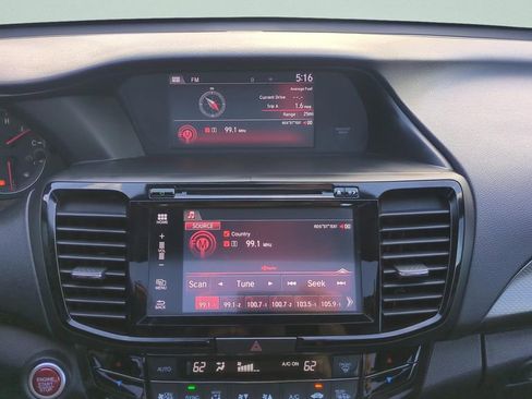 Used 2017 Honda Accord EX-L image 17