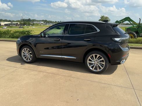 New 2025 Buick Envision Avenir image 6
