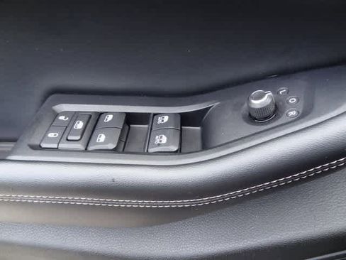 Used 2023 Jeep Grand Cherokee Limited image 18