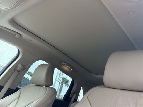 Used 2023 Lincoln Nautilus Reserve w/ Equipment Group 202A image 12