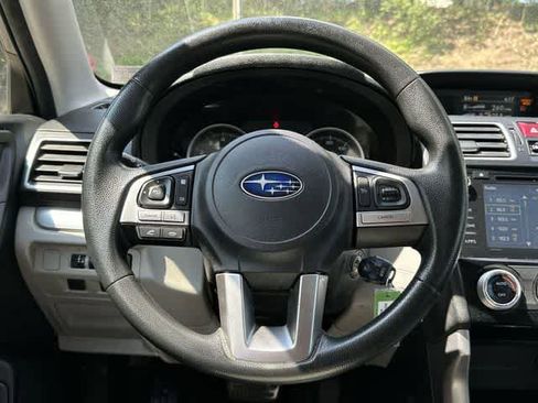Used 2017 Subaru Forester 2.5i Premium w/ All-Weather Package AWD/4WD image 8