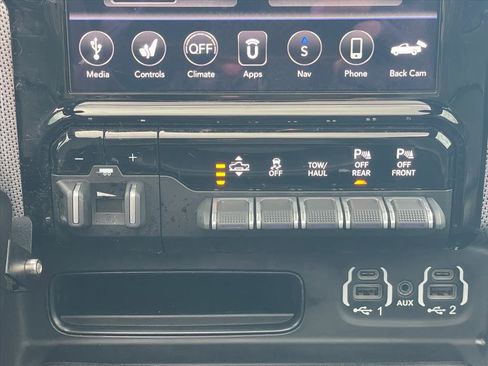 Used 2021 RAM 1500 Limited w/ Night Edition image 17