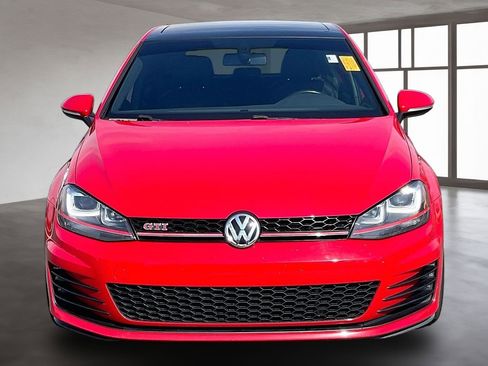 Used 2017 Volkswagen GTI Sport image 2