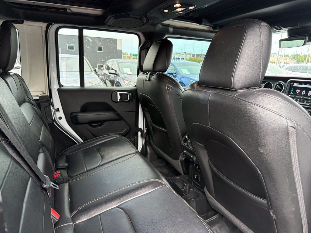 Used 2021 Jeep Wrangler Unlimited Sahara w/ Cold Weather Group AWD/4WD image 6