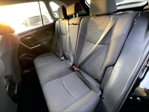 Used 2021 Toyota RAV4 XLE image 25