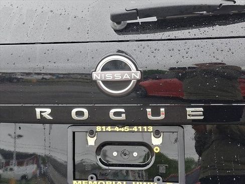 Used 2023 Nissan Rogue S AWD/4WD image 30
