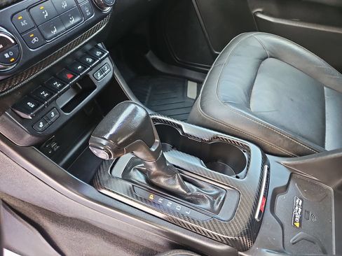 Used 2019 Chevrolet Colorado ZR2 AWD/4WD image 23