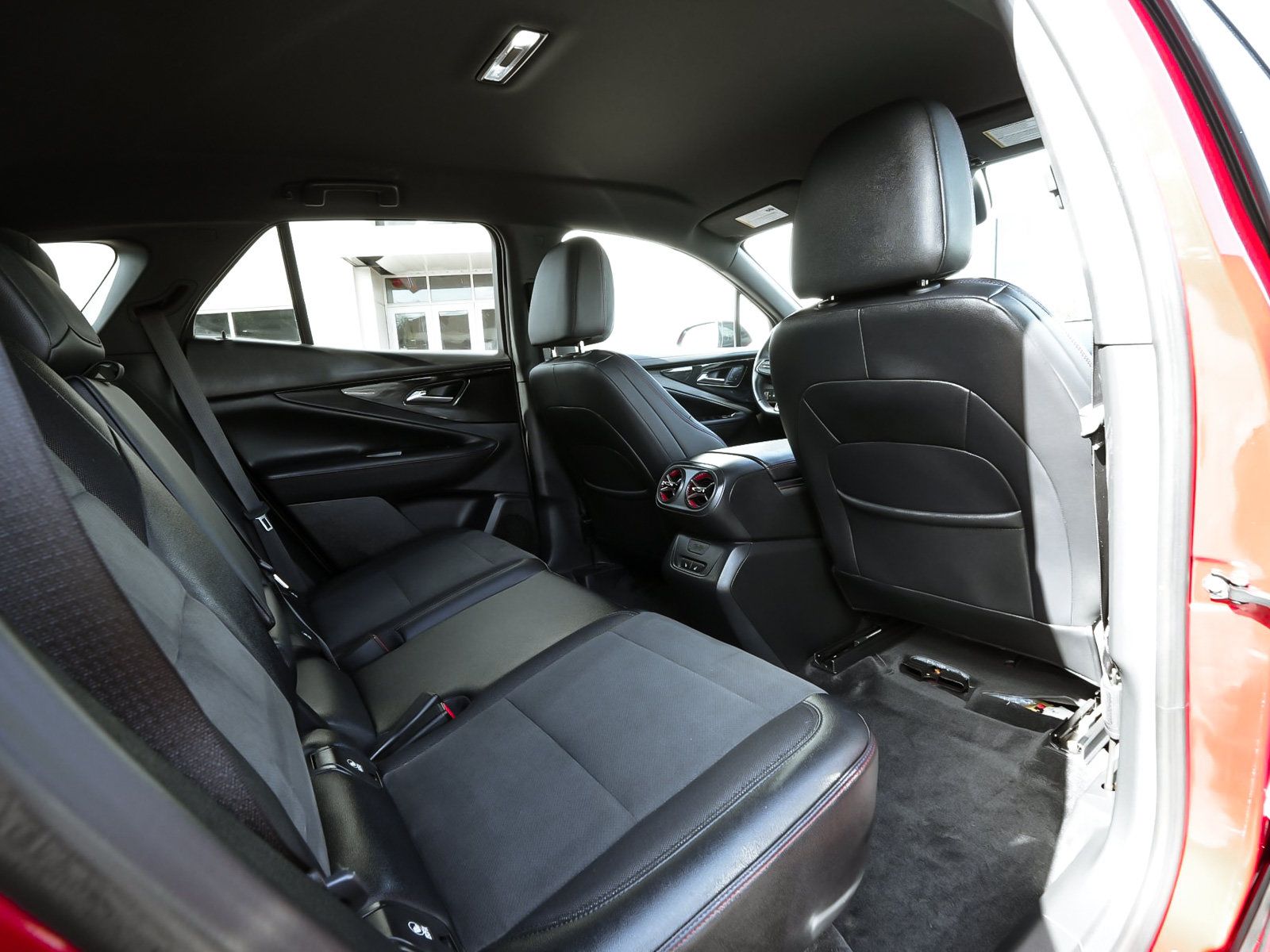 Used 2024 Chevrolet Blazer EV RS AWD/4WD image 37