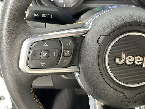Used 2024 Jeep Wrangler Unlimited Sahara image 21