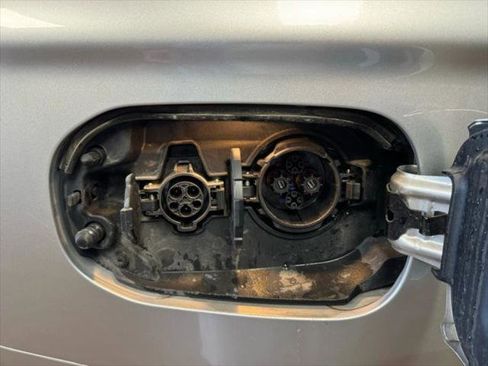 Used 2022 Mitsubishi Outlander LE image 15